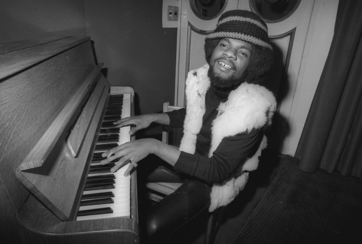 Billy Preston’s life was a gospel of joy — and a blues of survival Billy Preston (Watal Asanuma/Shinko Music/Getty Images)