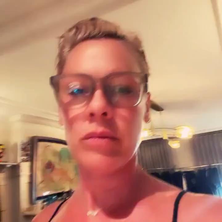 P!NK says reports that she has separated from Carey Hart are ‘fake news’ P!NK says reports that she has separated from Carey Hart are ‘fake news’