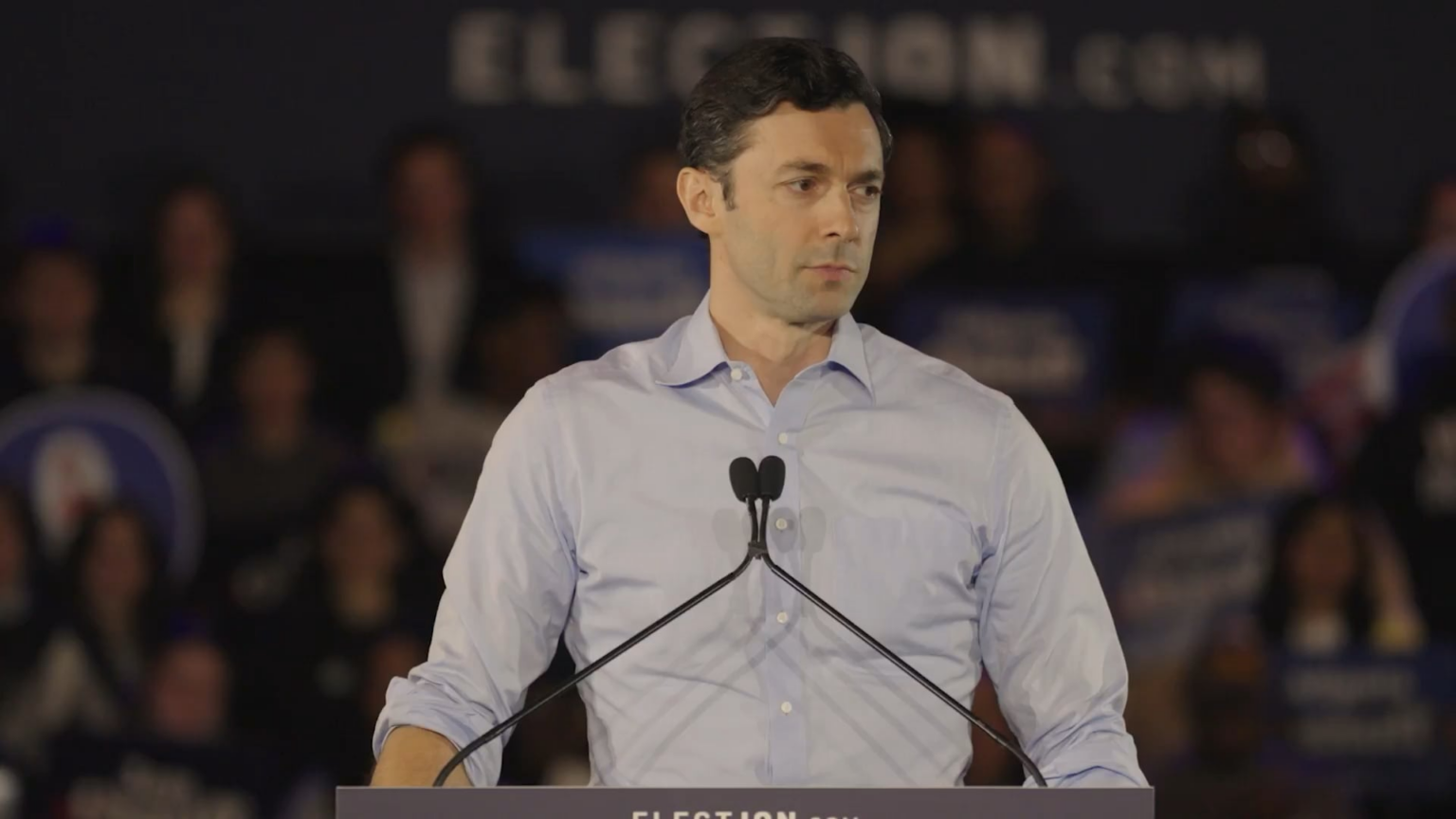 Ossoff: "You're seeing what I'm seeing, right? The president posting about the Obamas like a Klansman."