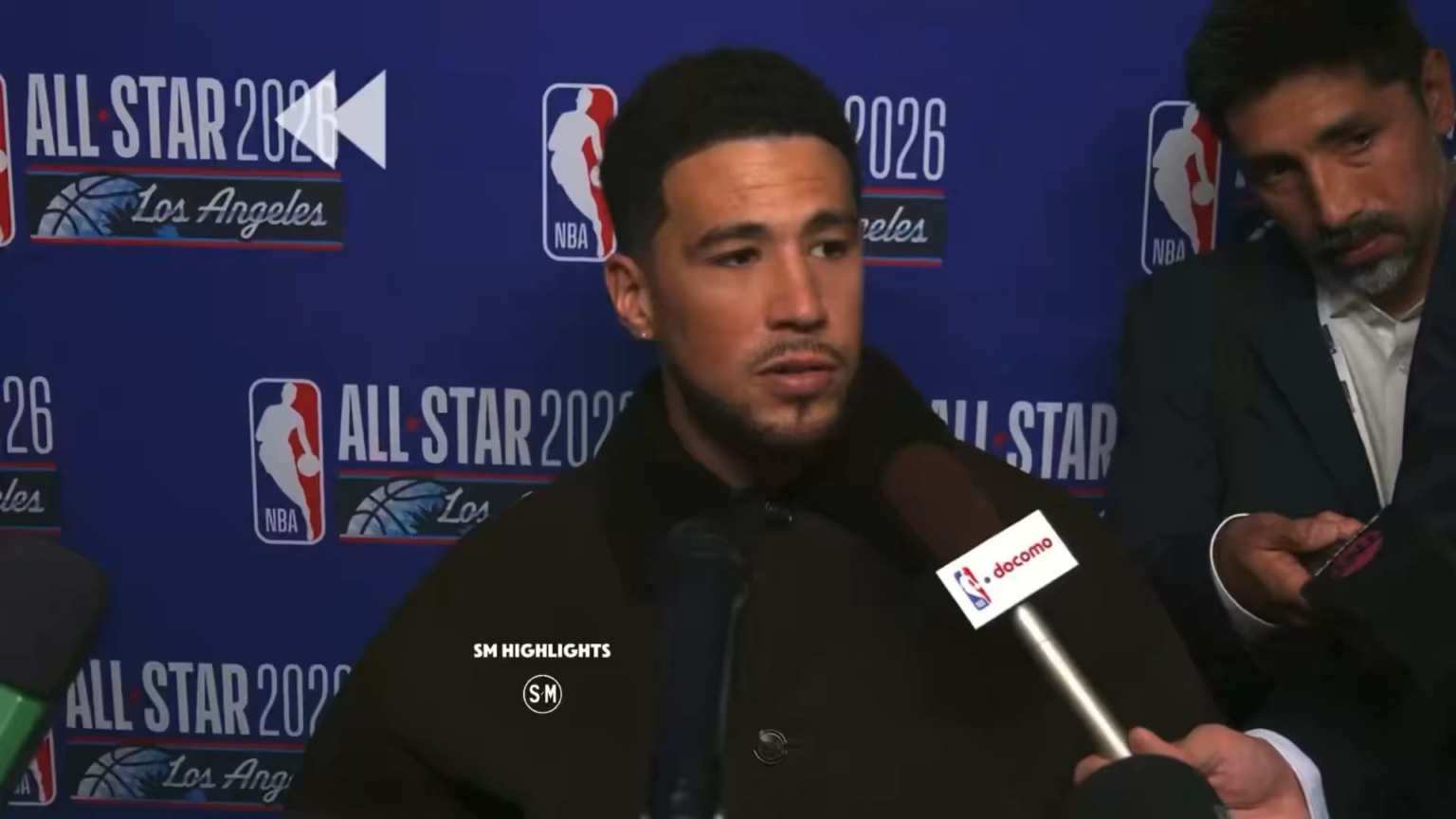 Devin Booker’s response to a reporter who asked him about Bad Bunny’s halftime show 😭