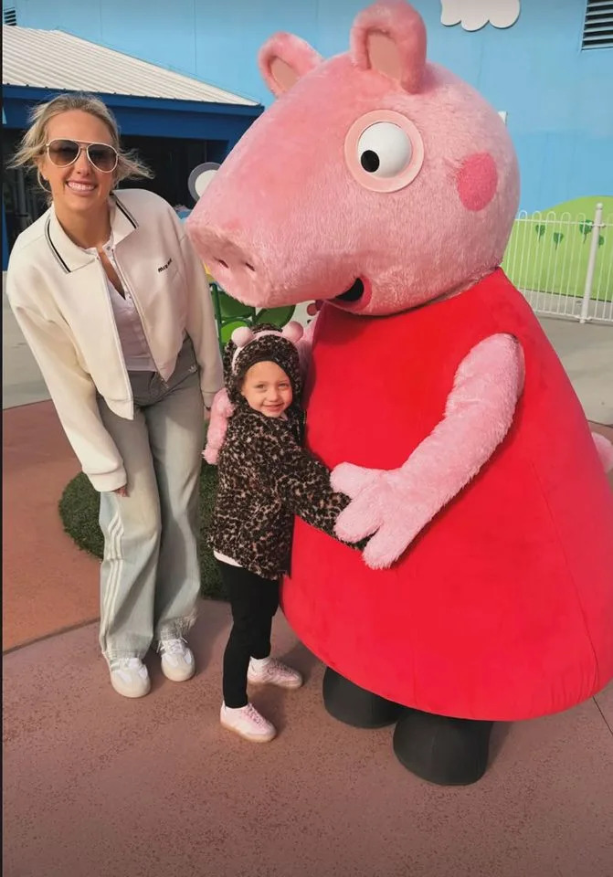 Brittany Mahomes and daughter Sterling meet Peppa Pig Brittany Mahomes/Instagram