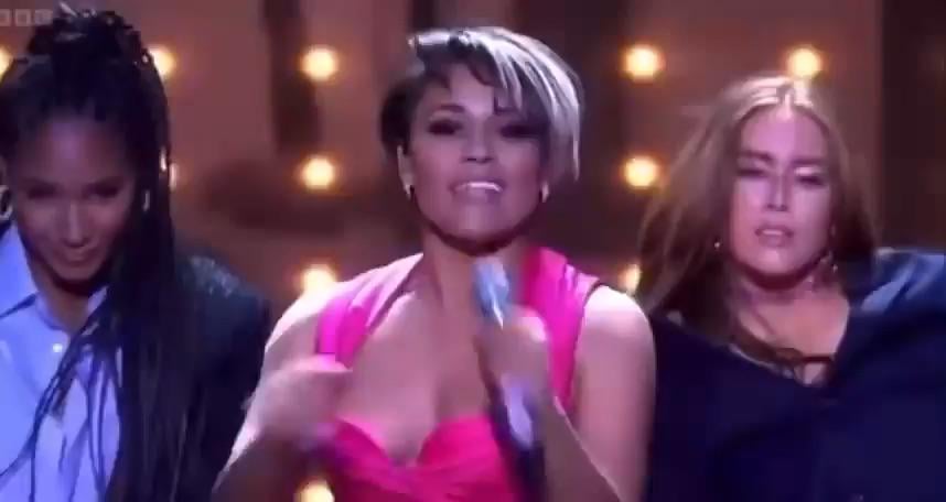 3 years ago, Ariana DeBose did her opening performance at the BAFTAs