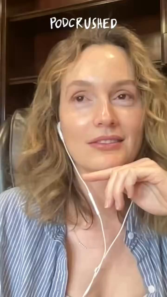 Leighton Meester explains her reaction to her meeting with Ariana Grande at the Critics Choice Awards was due to her not being able to hear what Ariana was saying