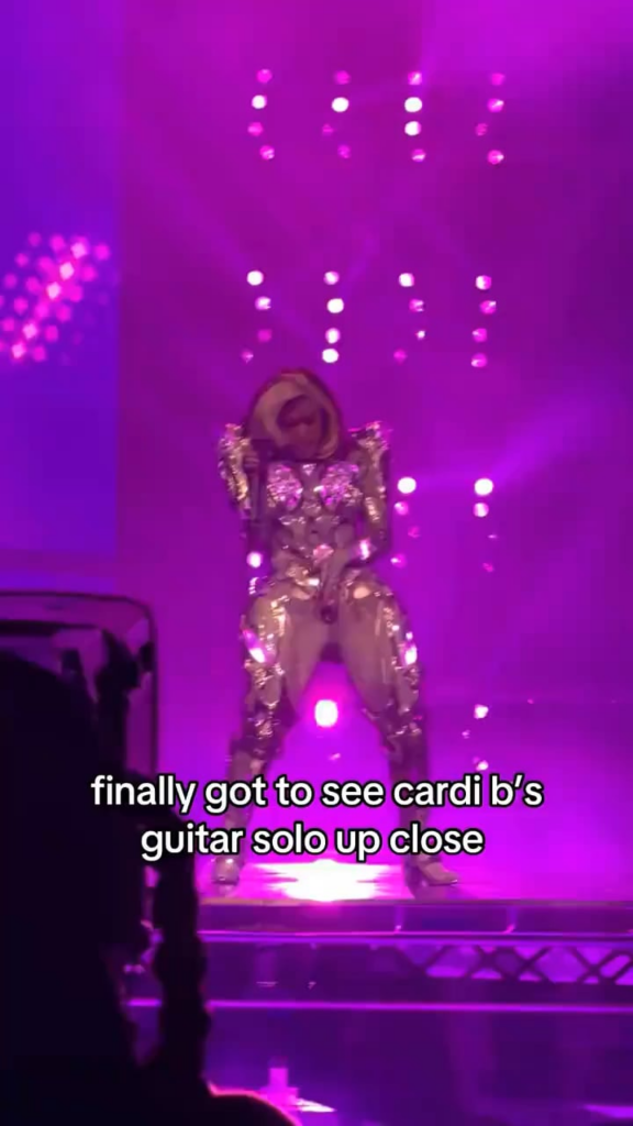Cardi B’s version of the imaginary guitar solo 🎸🫘
