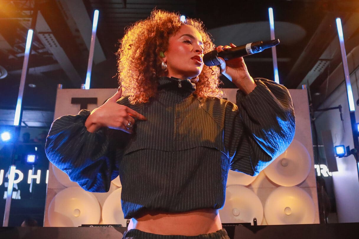 ella eyre topshop party