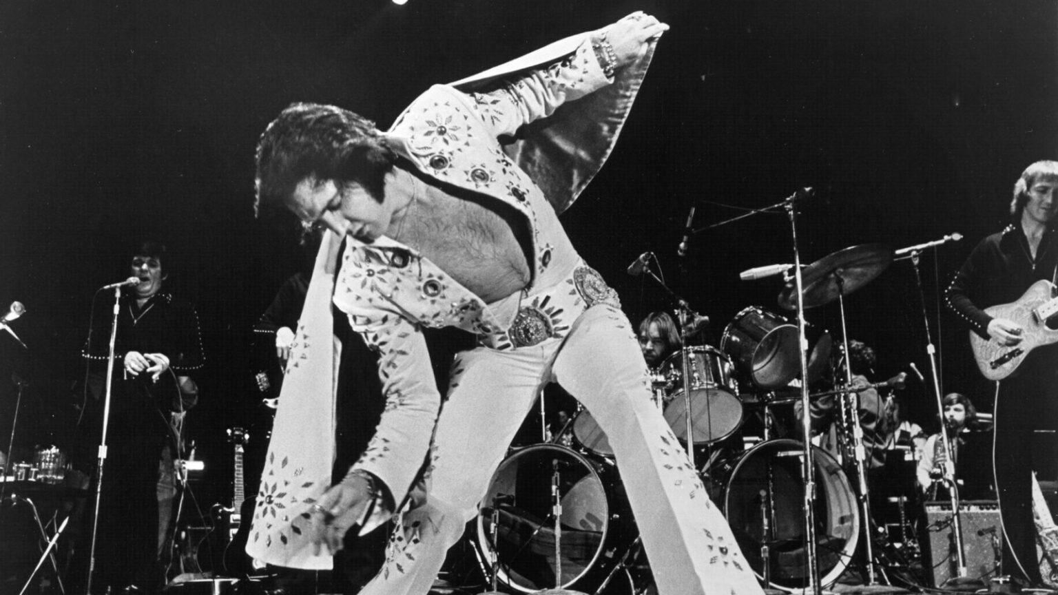 Concert Movie 'EPiC' Shows Why We're Still Obsessed with Elvis Presley