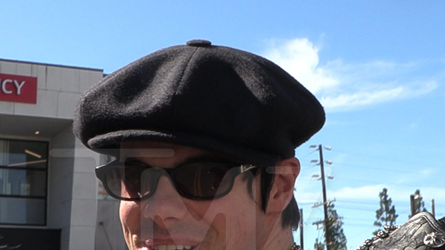 Yungblud Talks About Getting DMs From Ladies, Says He's a Prude