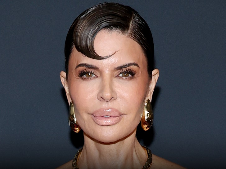 lisa-rinna-main-getty-1