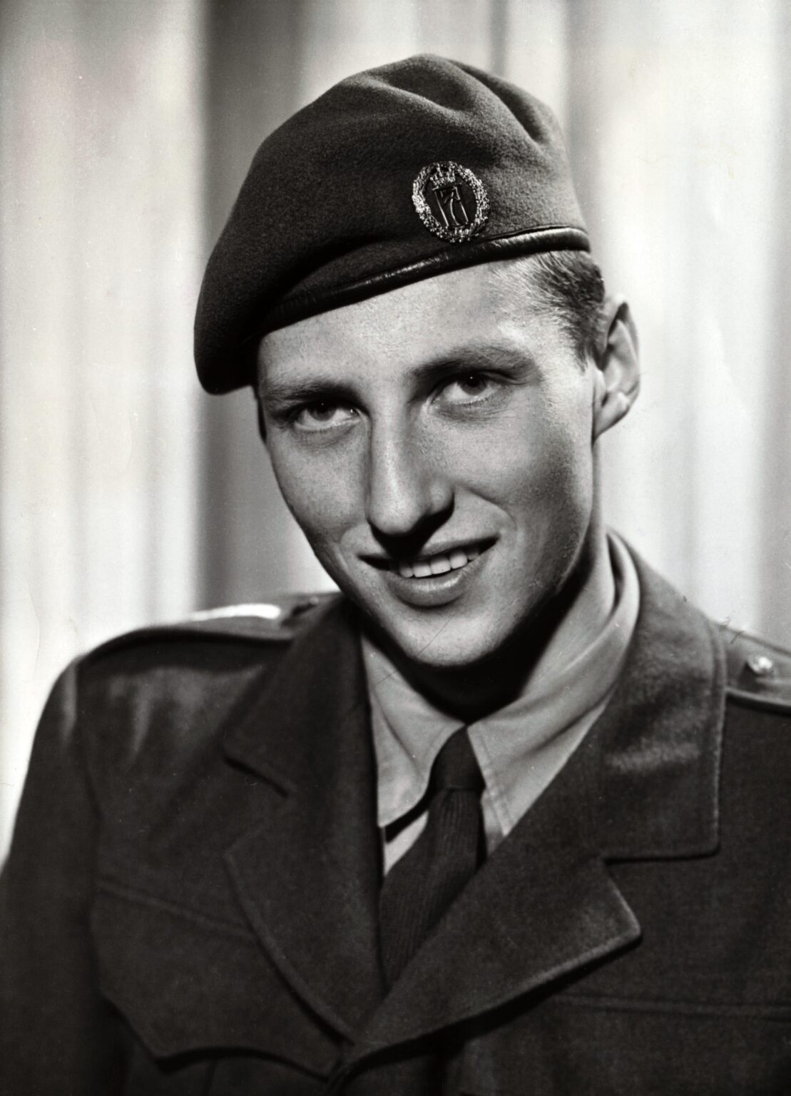 King Harald V completed 4 years of studies at the military academies of Norway (Cavalry Command School, Higher War College).