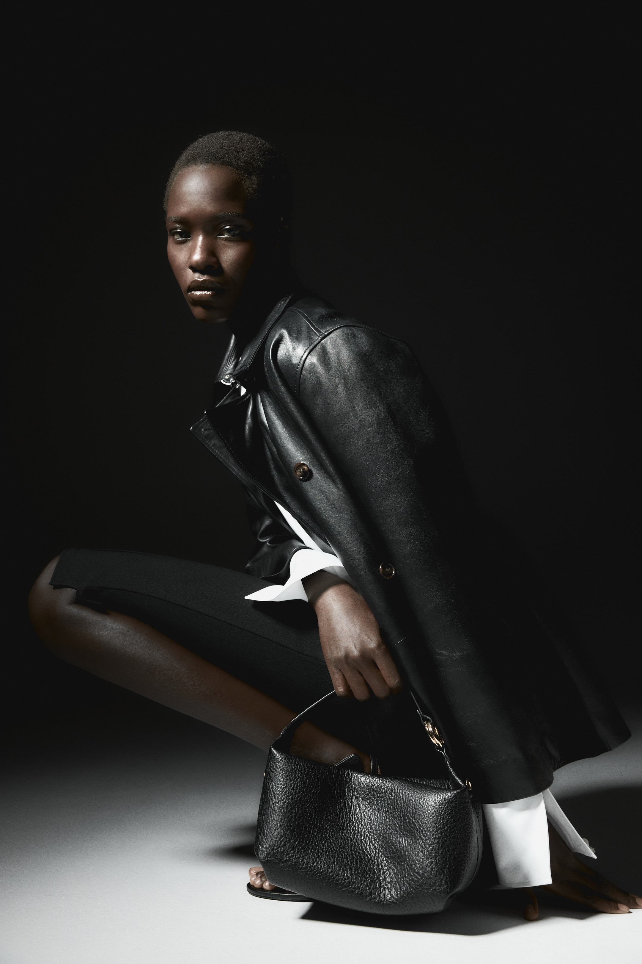 Creased Capri Leggings - Black