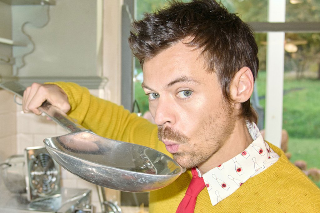 Harry Styles’ ‘Aperture’ Debuts at No. 1 on Hot 100