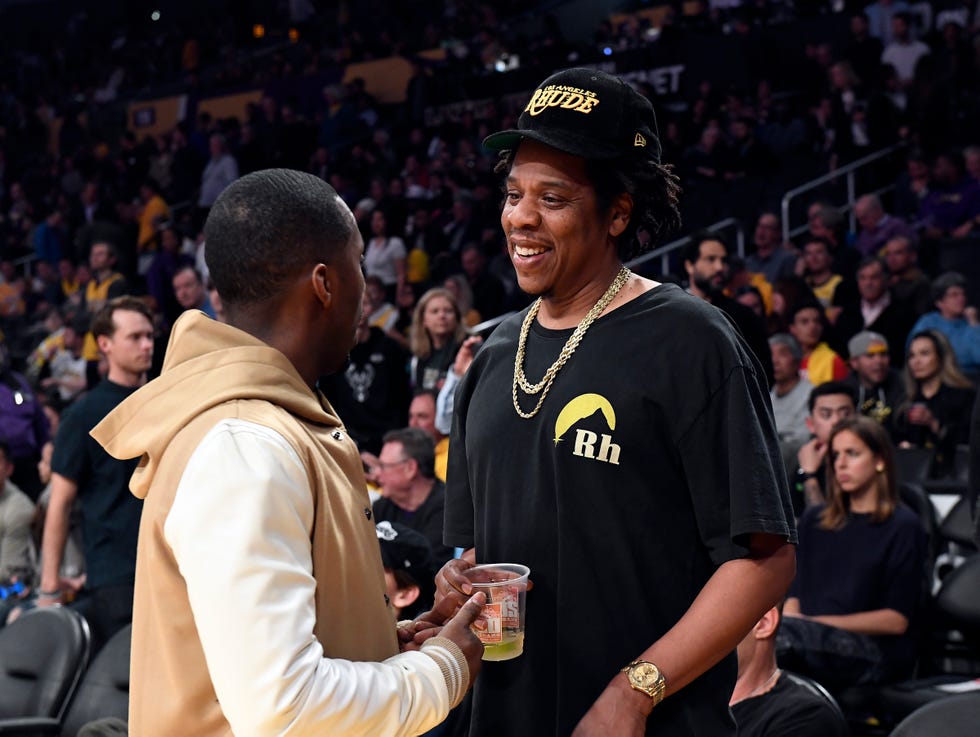 celebrities at the los angeles lakers game