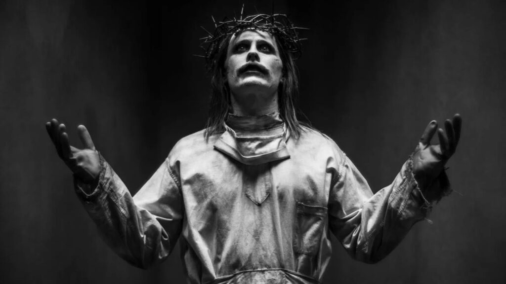 Zack Snyder Reveals Whether SnyderVerse Will Return And Shares His Take On James Gunn’s DCU Zack Snyder Reveals Whether SnyderVerse Will Return And Shares His Take On James Gunn's DCU