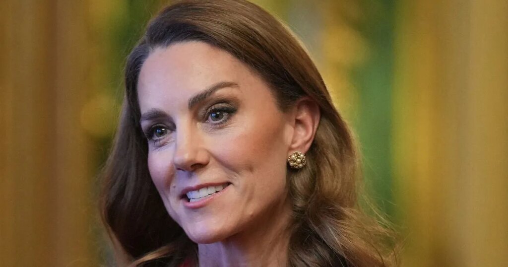 Kate Middleton thinks Prince Harry, Meghan Markle can't be trusted | Gallery