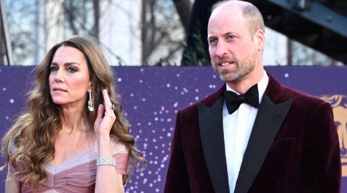 Prince William protects 'terrified' Kate Middleton from 'breaking down'