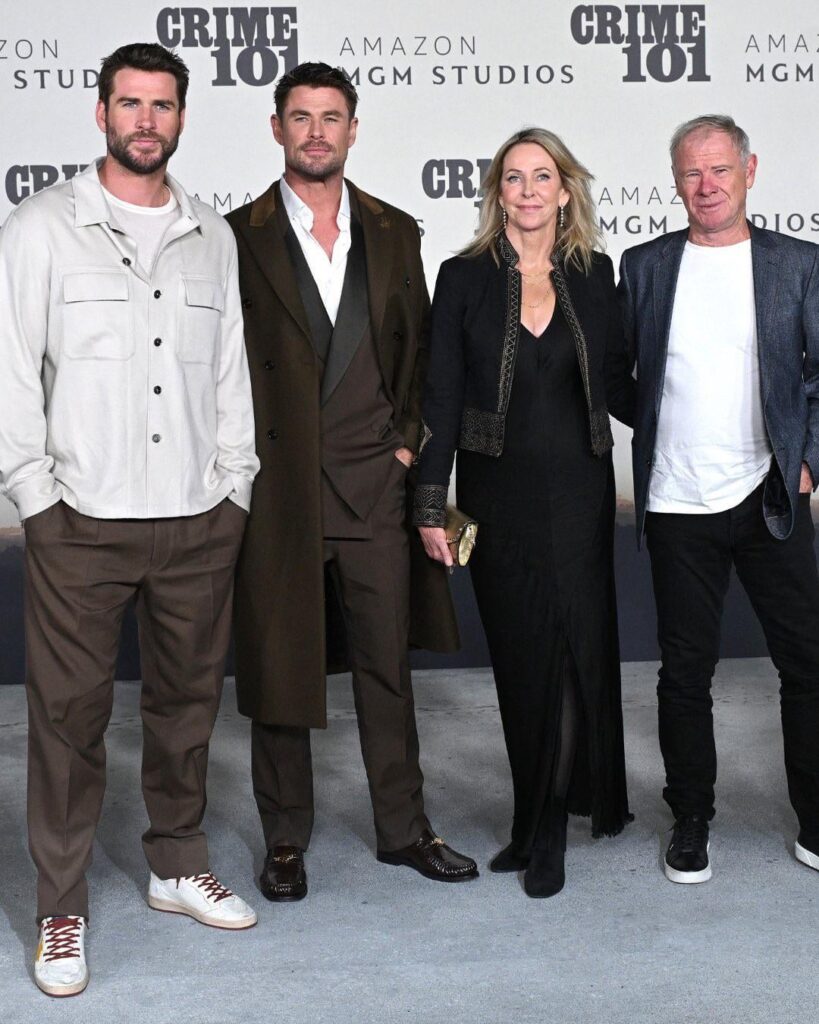 The Hemsworth Family (Brothers Chris and Liam and parents Leonie and Craig) at the premiere of ‘Crime 101’ in Los Angeles (February 11, 2026)