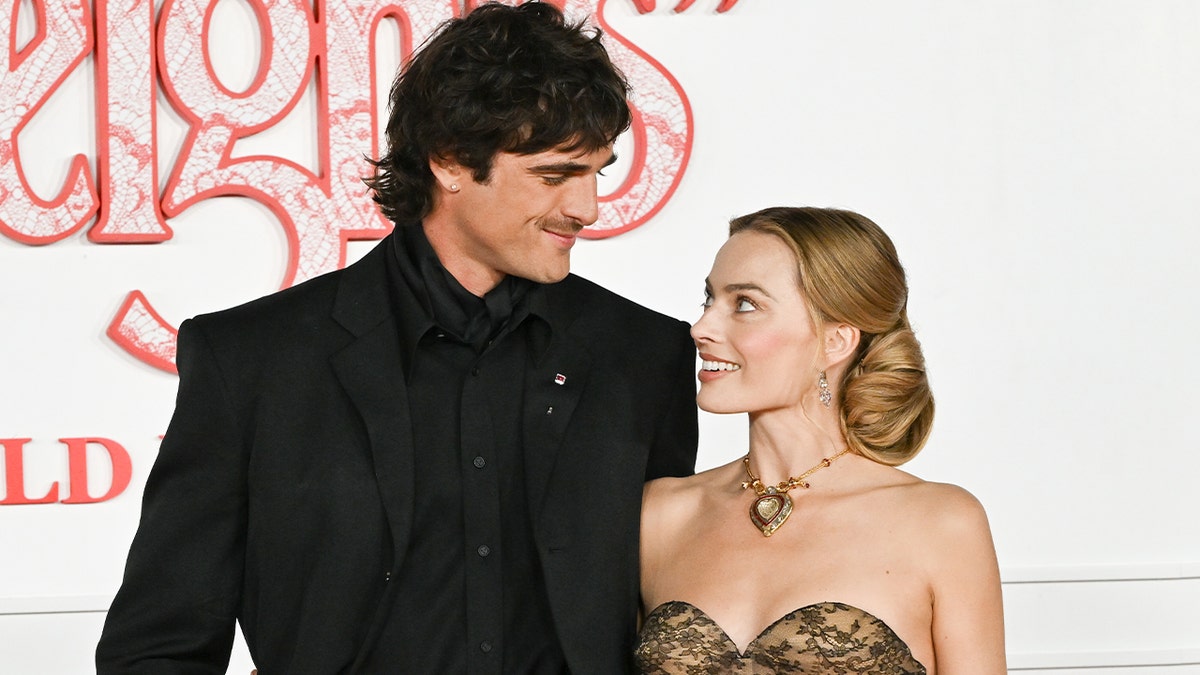 Jacob Elordi and Margot Robbie red carpet