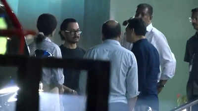 Aamir Khan and girlfriend Gauri Spratt visit Salim Khan at Lilavati Hospital