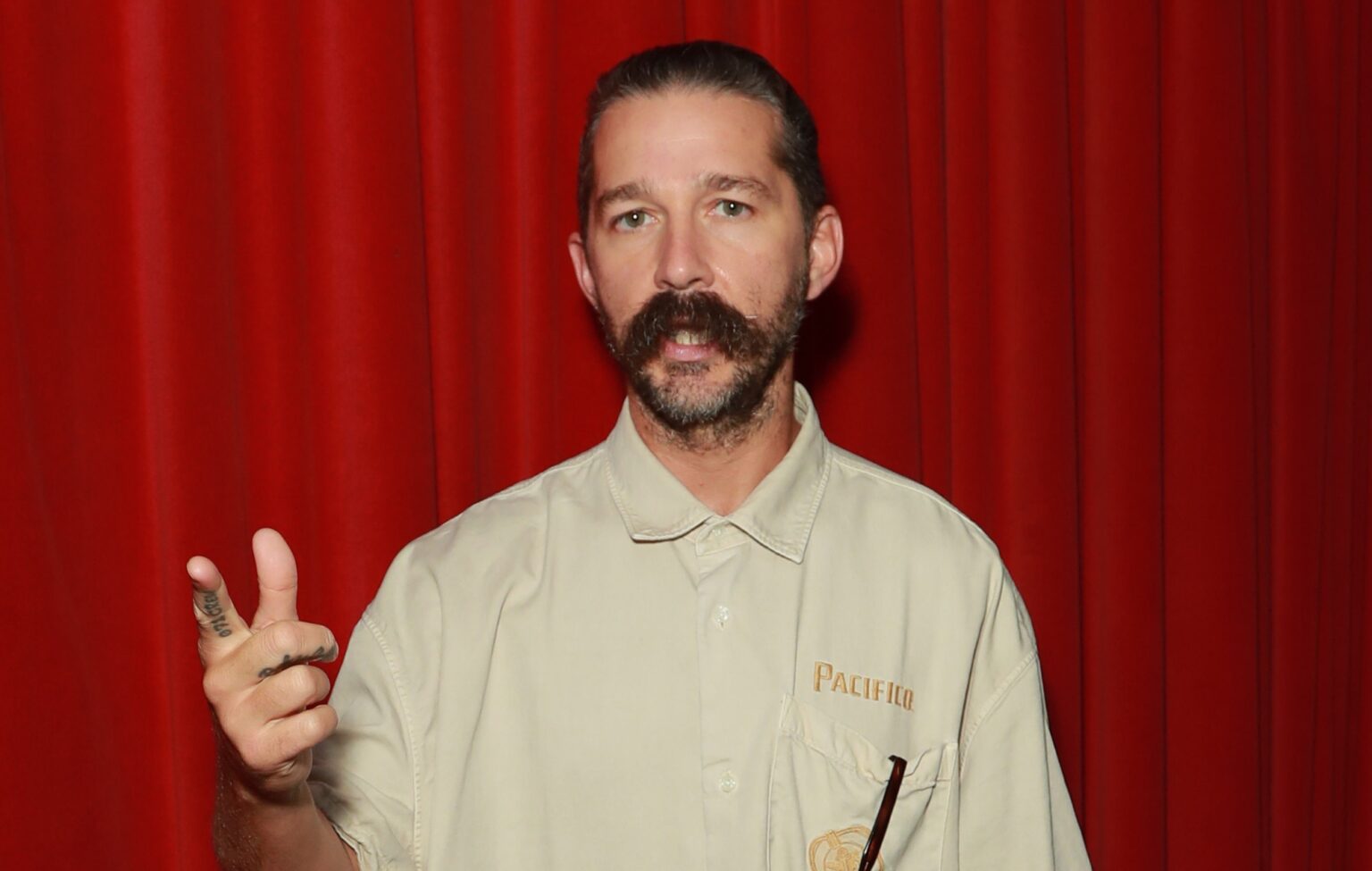 Shia LaBeouf has allegedly been “terrorising” New Orleans on Mardi Gras bar crawl Shia LaBeouf has allegedly been “terrorising” New Orleans on Mardi Gras bar crawl