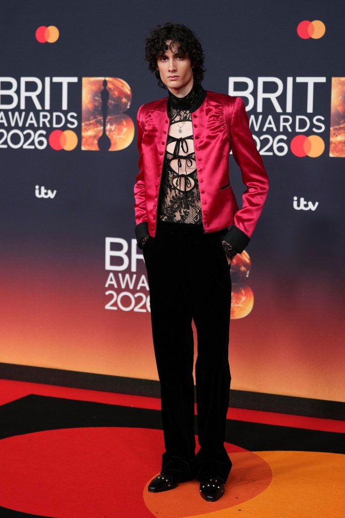Sombr, Brit awards 2026 red carpet