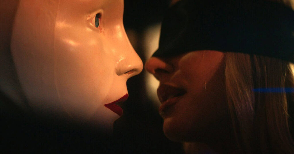 Eli Roth’s The Horror Section acquires sexy slasher Stiletto Eli Roth's The Horror Section has acquired distribution rights to the sexy slasher Stiletto, starring Gigi Gustin