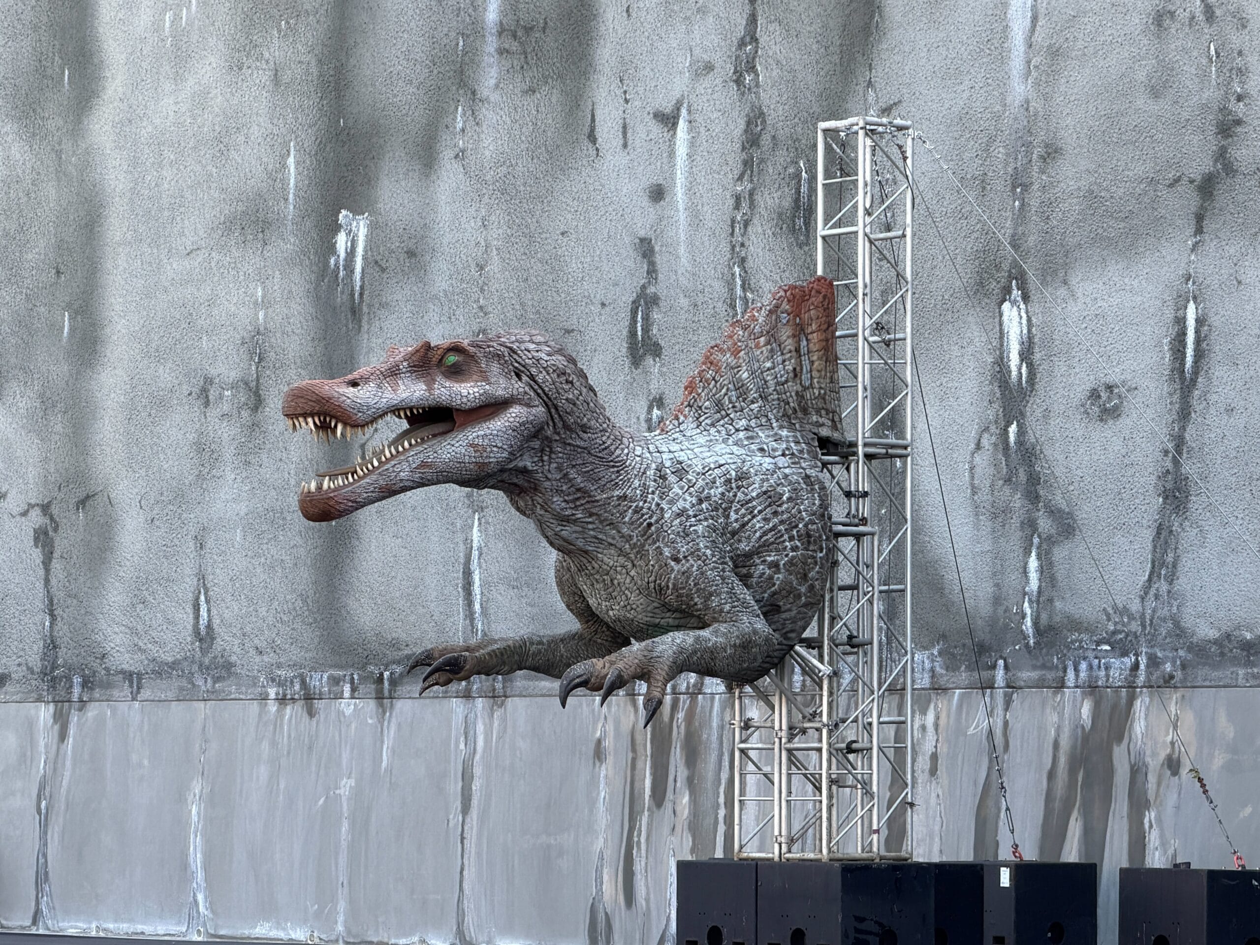Spinosaurus prop backstage at Universal Studios Hollywood