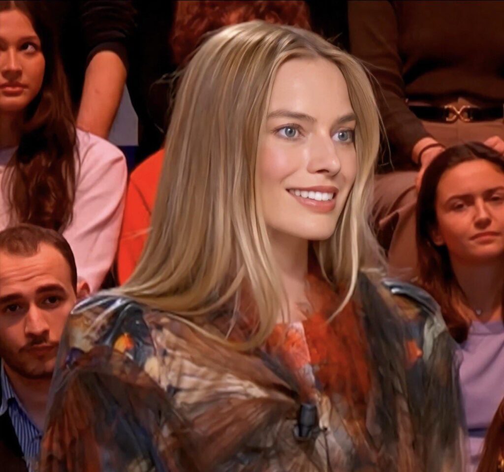 Margot Robbie in the French show ‘Quotidien’ (aka, the show with the good lighting)
