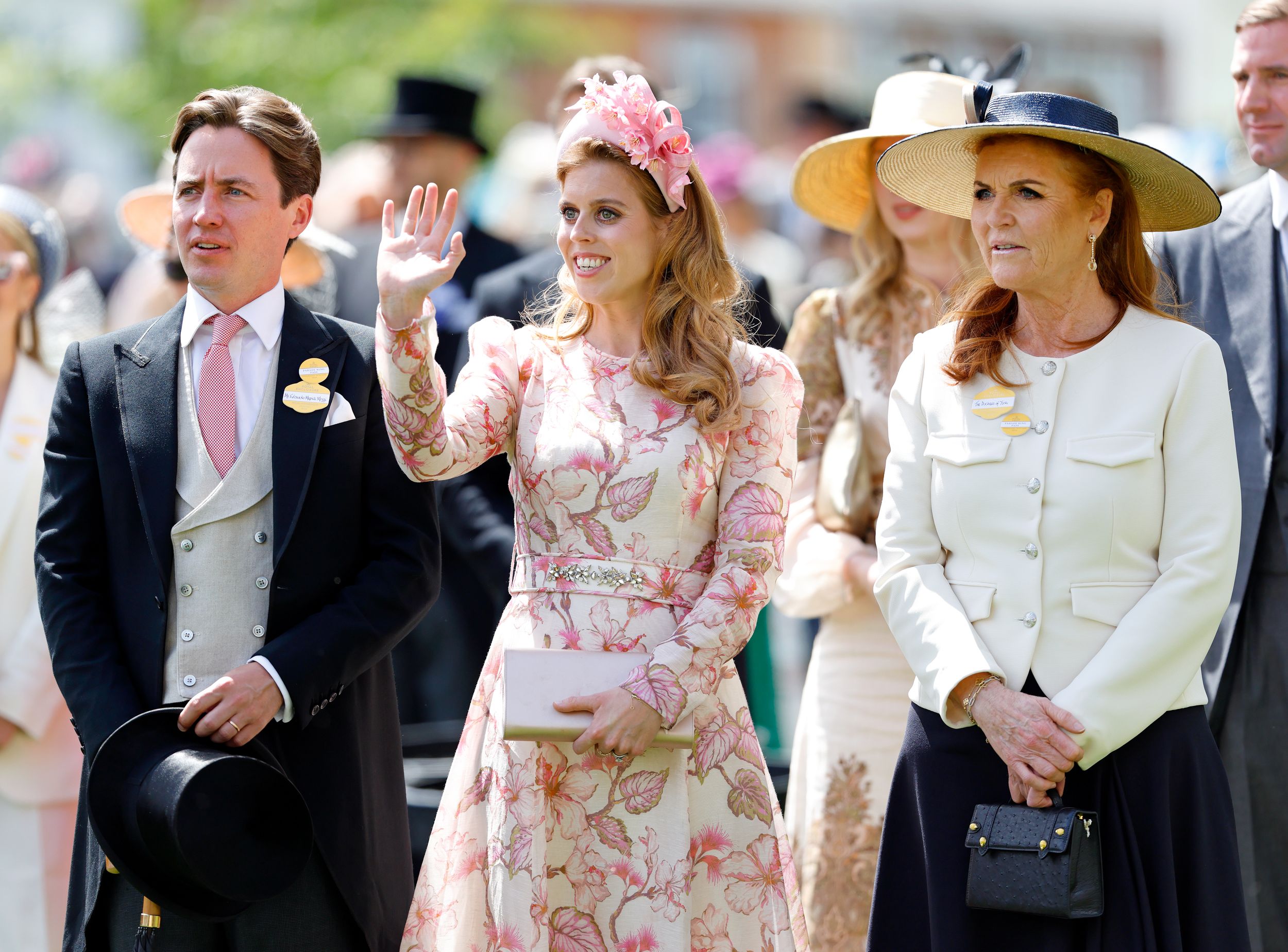 Edoardo Mapelli Mozzi, Princess Beatrice and Sarah Ferguson, Duchess of York