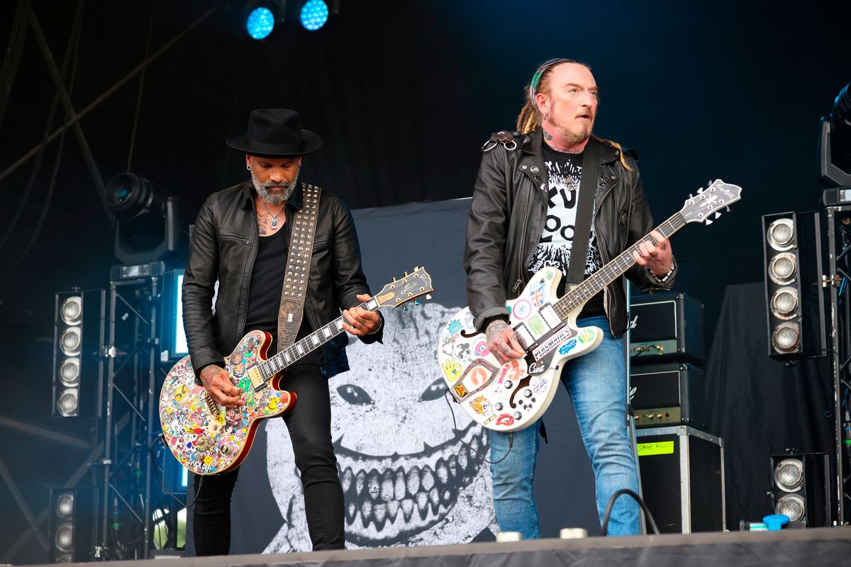 wildhearts on stage