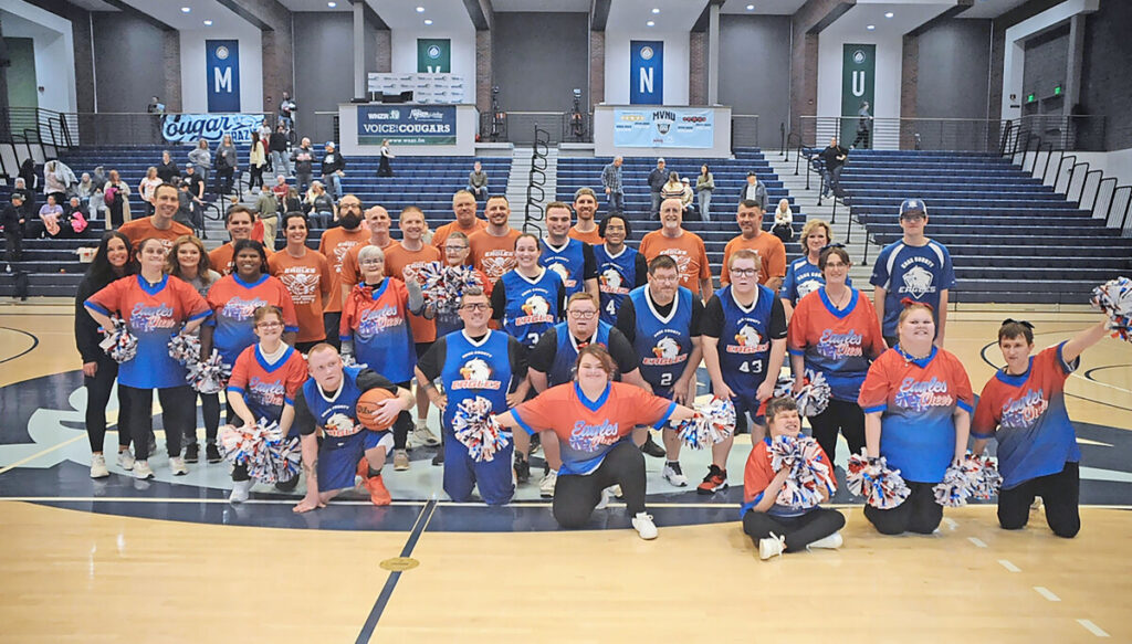 Knox County Eagles beat local celebrities 57-53 at MVNU