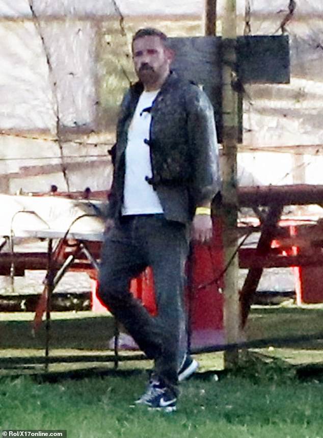 Samuel's siblings Violet and Seraphina were not seen