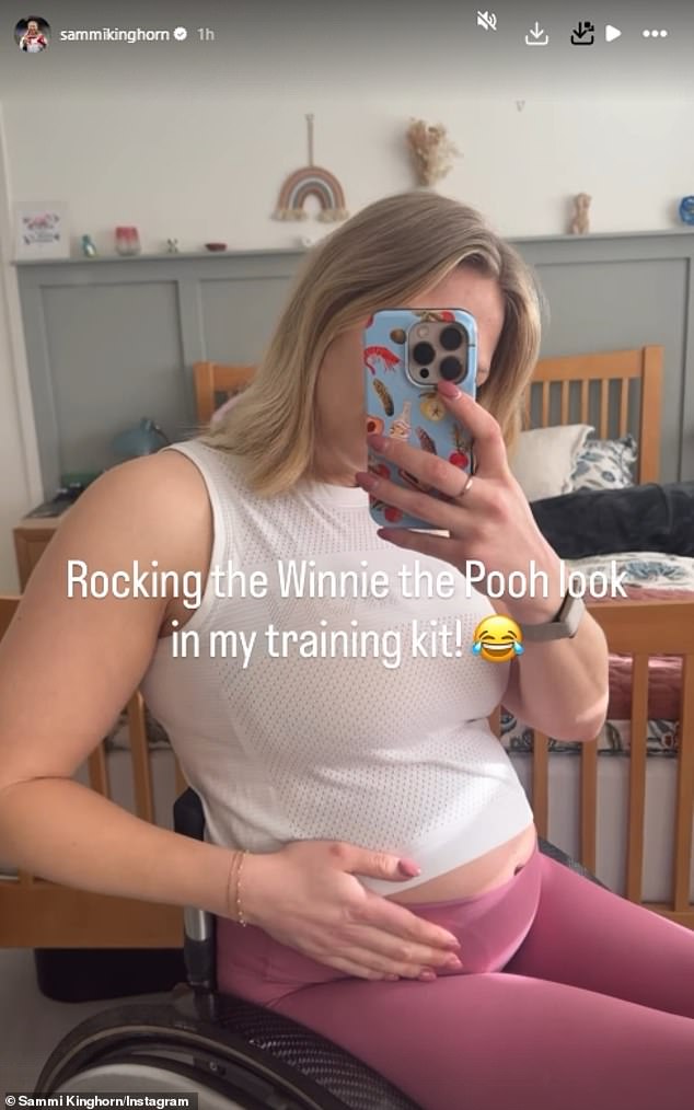 The next day, Sammi shared a video of herself in the mirror as she showed off her baby bump for the first time
