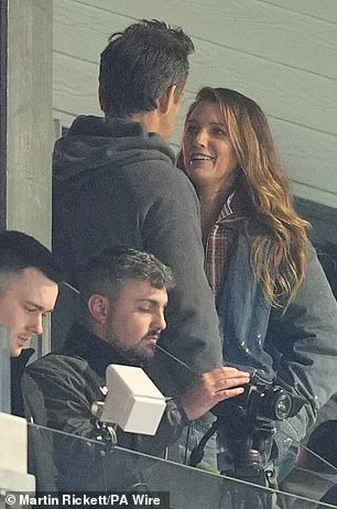 Despite Wrexham being eliminated from the Football Association Challenge Cup, Lively and Reynolds appeared to have enjoyed themselves for the outing together