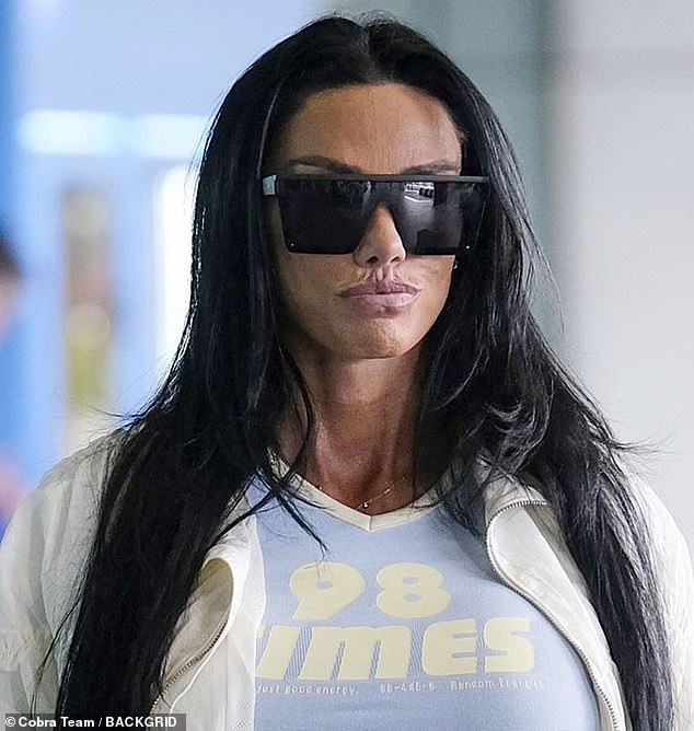 It has been claimed that British born Lee spent three weeks locked up in a Dubai jail for allegedly forging his ex-girlfriend's signature to take out a £200,000 loan in her name and has been banned from leaving the United Arab Emirates