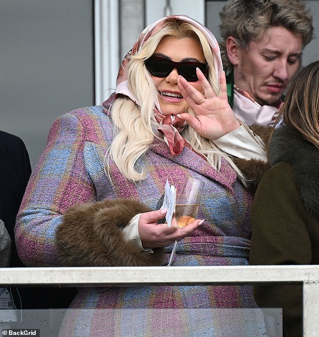 Genma gave a very royal wave from the stands as she celebrated her win