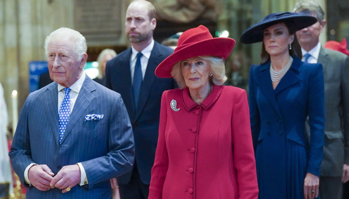 Queen Camilla 'infuriates' Prince William as she puts King Charles health at risk