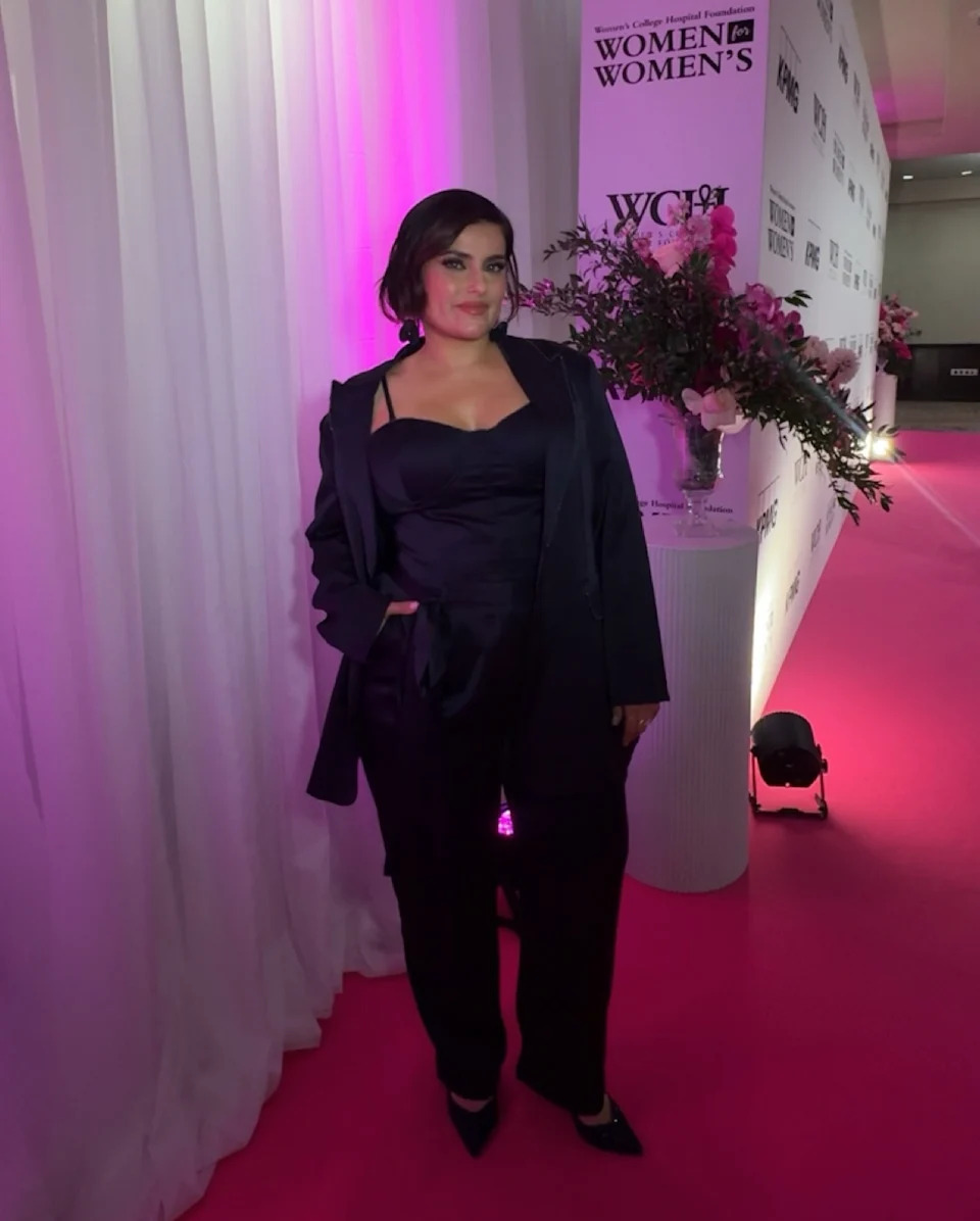 She layered the ensemble with a blazer. Nelly Furtado/Instagram