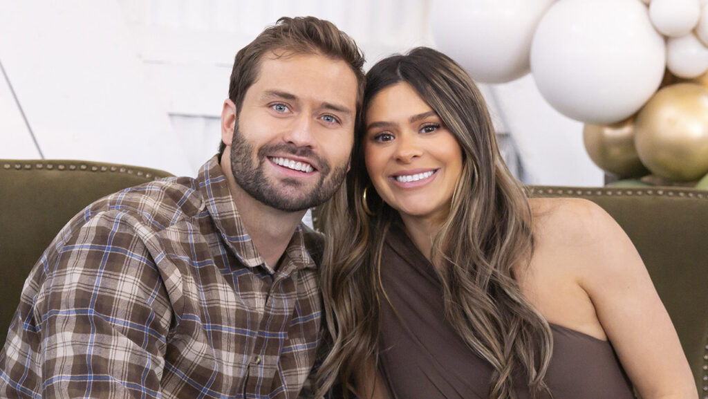 ‘SLOMW’ Halts Filming Amid Alleged Taylor Frankie Paul DV Incident Taylor Frankie Paul and Dakota Mortensen on The Secret Lives of Mormon Wives