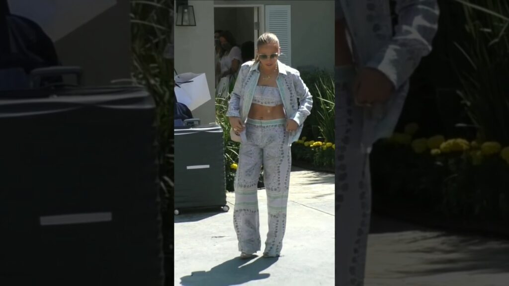 jennifer lopez #jenniferlopez #fashion #jlo #shorts