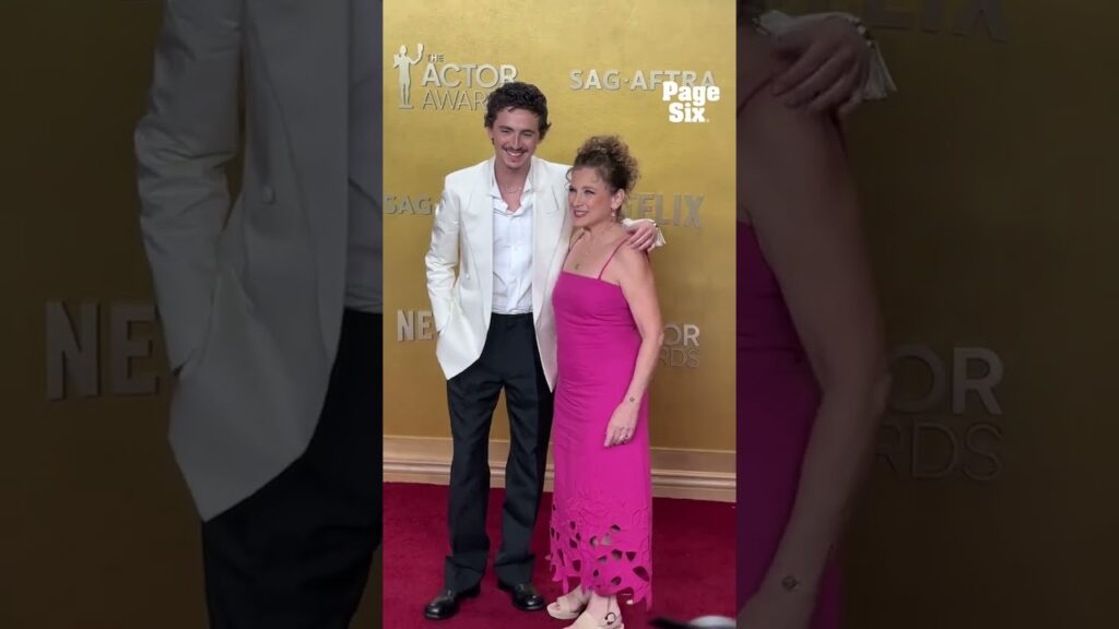 Timothée Chalamet's mom joined him on the Actor Awards red carpet and it's so wholesome 😭 #shorts