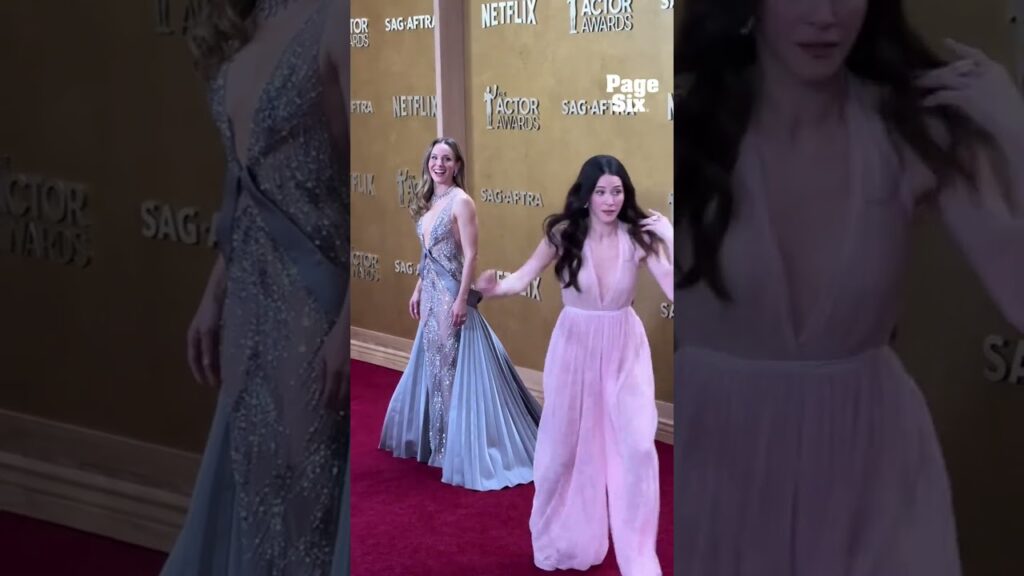 "Nobody Wants This" stars Kristen Bell and Jackie Tohn on the Actor Awards carpet #shorts