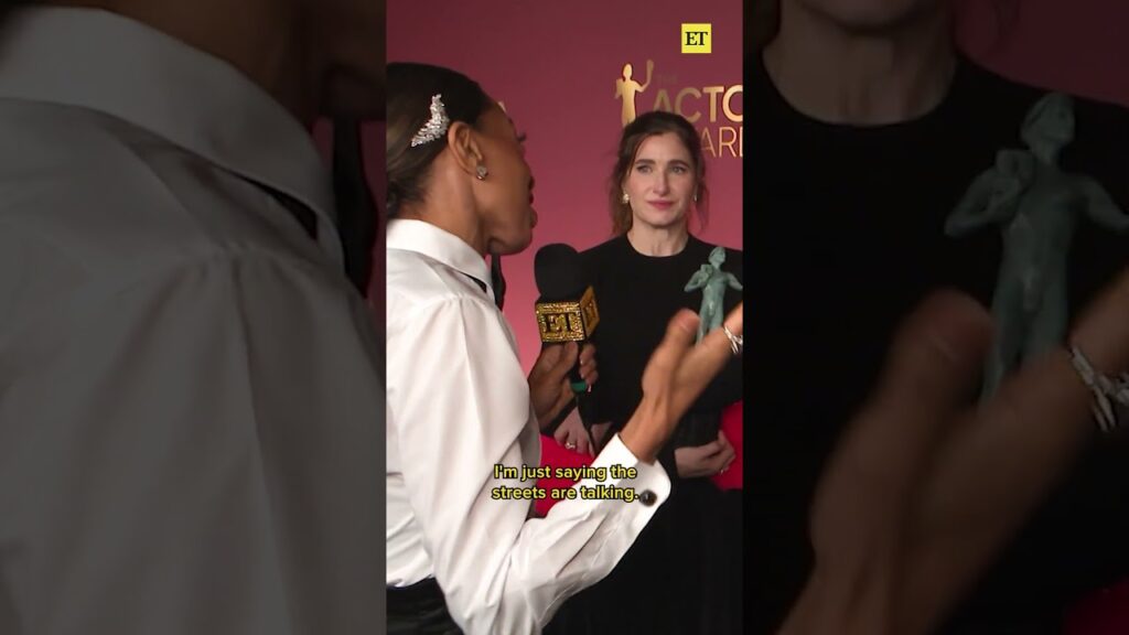 Kathryn Hahn Reacts to Fan-Casting in Live-Action 'Tangled' #kathrynhahn #tangled #actorawards