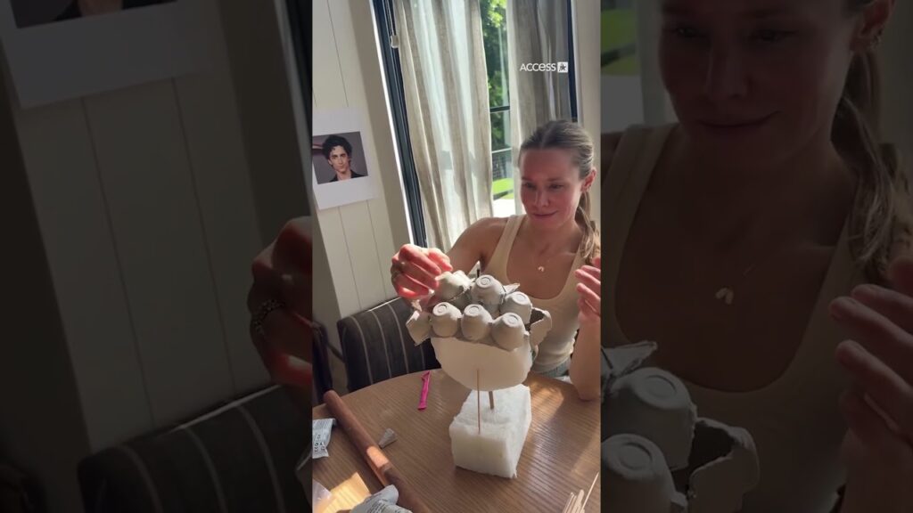 Kristen Bell Shows How She Made Timothée Chalamet Trophy For 2026 Actor Awards Kristen Bell Shows How She Made Timothée Chalamet Trophy For 2026 Actor Awards