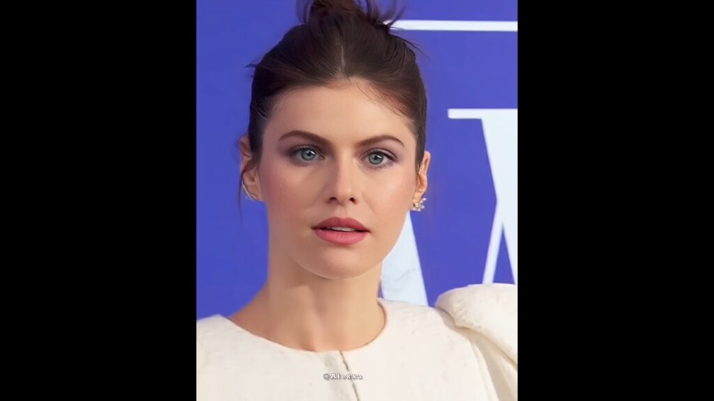 Her blue eyes are so captivating 💙#eyes #alexandradaddario #ytshorts Her blue eyes are so captivating 💙#eyes #alexandradaddario #ytshorts