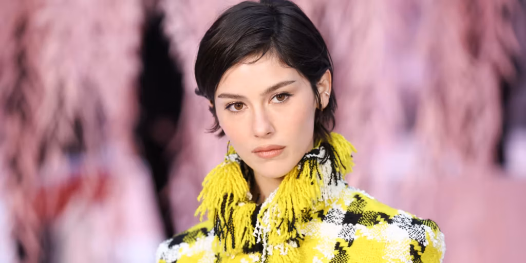 Gracie Abrams Snaps Up Second Greenwich Village Apartment