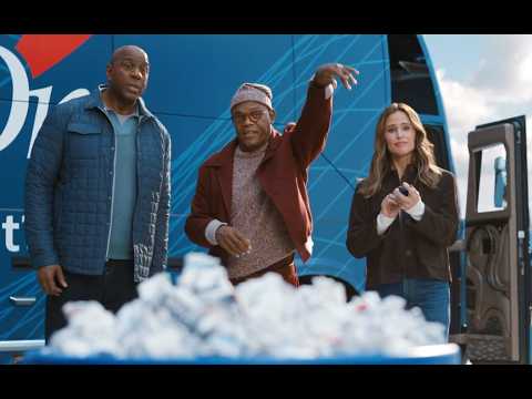 Capital One March Madness Commercial 2026 Jennifer Garner, Samuel L. Jackson Ad