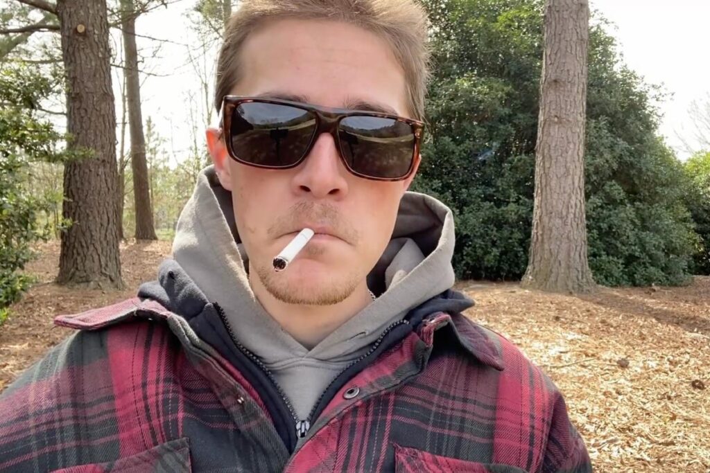 Influencer Jacob Jones ‘living the dream’ posts smoking and drinking videos Influencer Jacob Jones 'living the dream' posts smoking and drinking videos