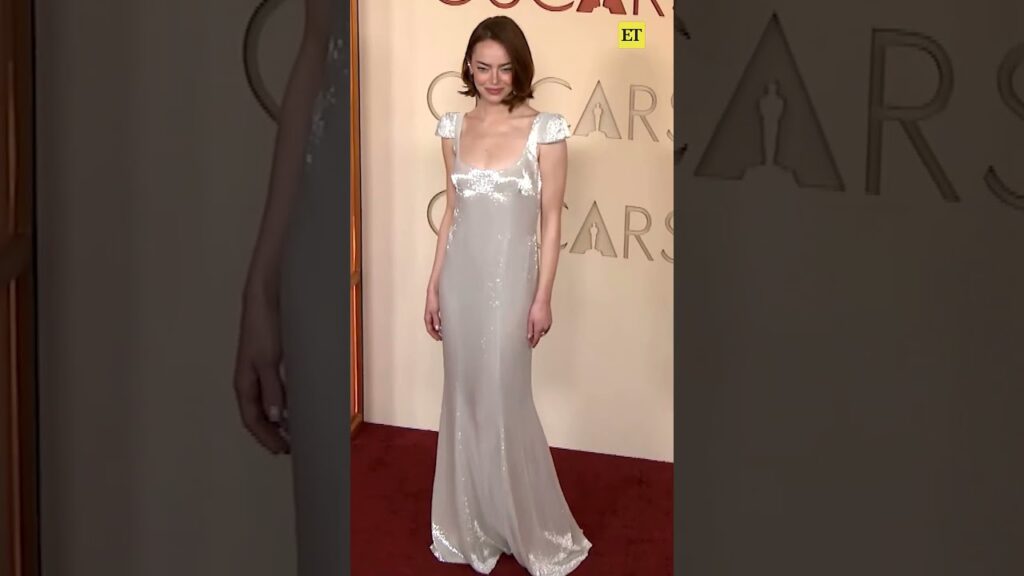 Emma Stone's #Oscars look is out of this world! 🚀 #emmastone