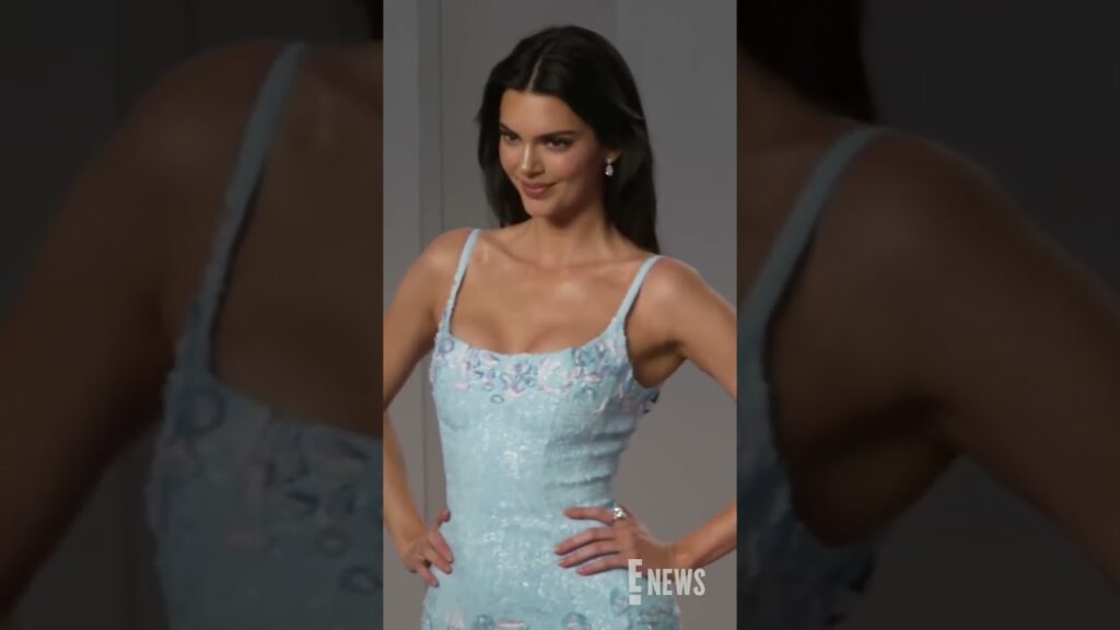 We're anything but blue about Kendall Jenner's Vanity Fair #Oscars Party look. #AwardsSeason