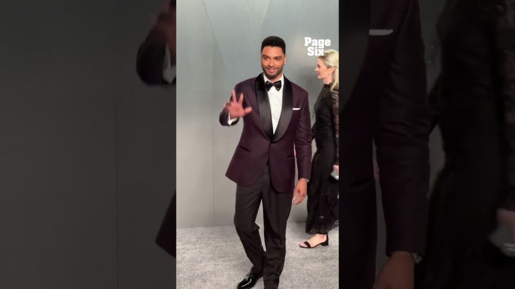 Regé-Jean Page at the 2026 Vanity Fair Oscar Party red carpet 😮‍💨 #shorts